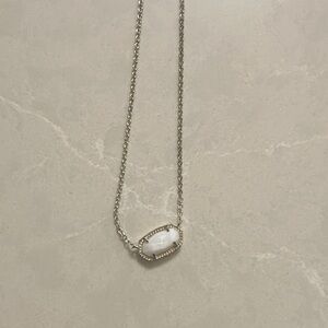 Kendra Scott Elisa Pendant Necklace Gold Mother of Pearl